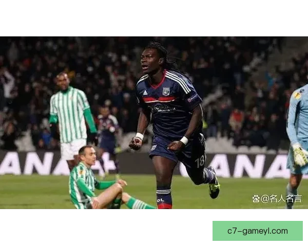 戈登半场大四喜创欧冠英格兰史